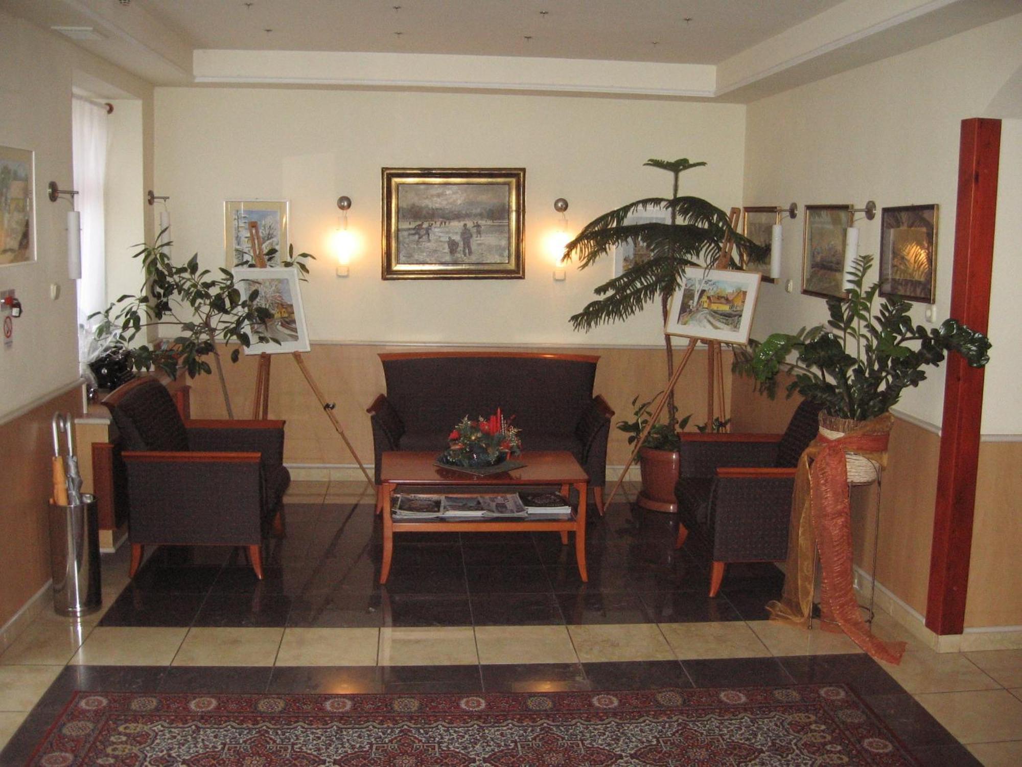 Hotel Arnold Tata Interior photo